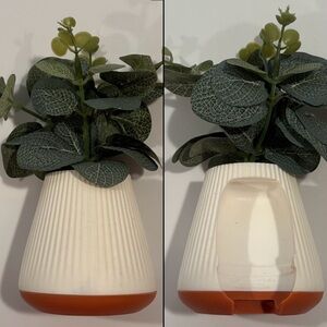 Bath & Body Works desktop eucalyptus plant Pocketbac hand sanitizer holder /RARE